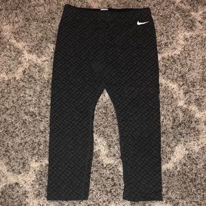 Nike cropped leggings